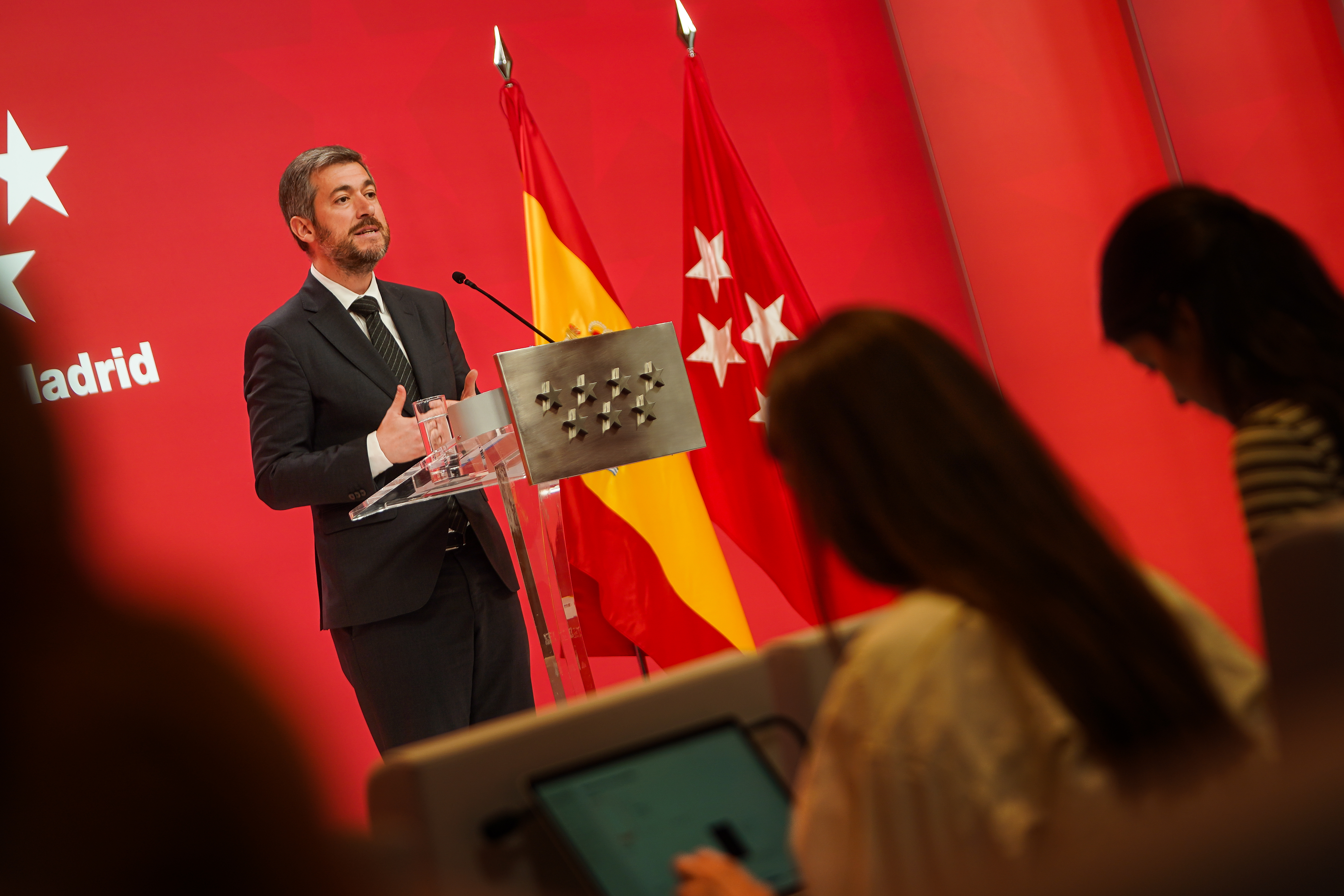 El Gobierno de Ayuso permite preguntas ilimitadas de todos los medios ...