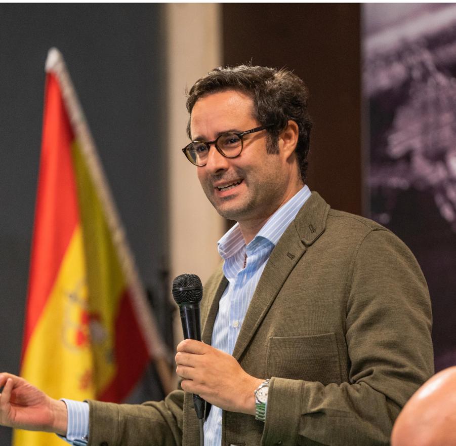 Ignacio Hoces «En nombre de la regeneración democrática, lo que hace