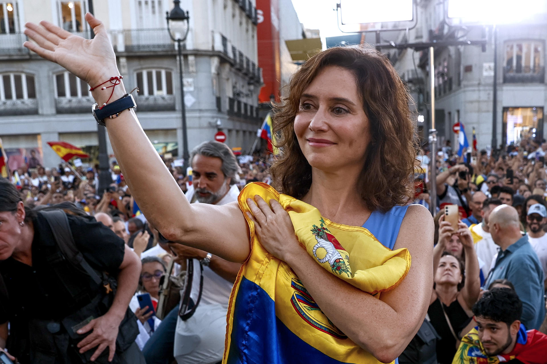Miles de venezolanos salen a la calle en todo el mundo para plantarle ...