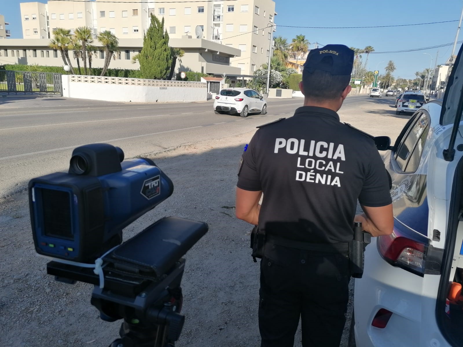 Un conductor drogado arrolla a tres personas en una plaza de Denia