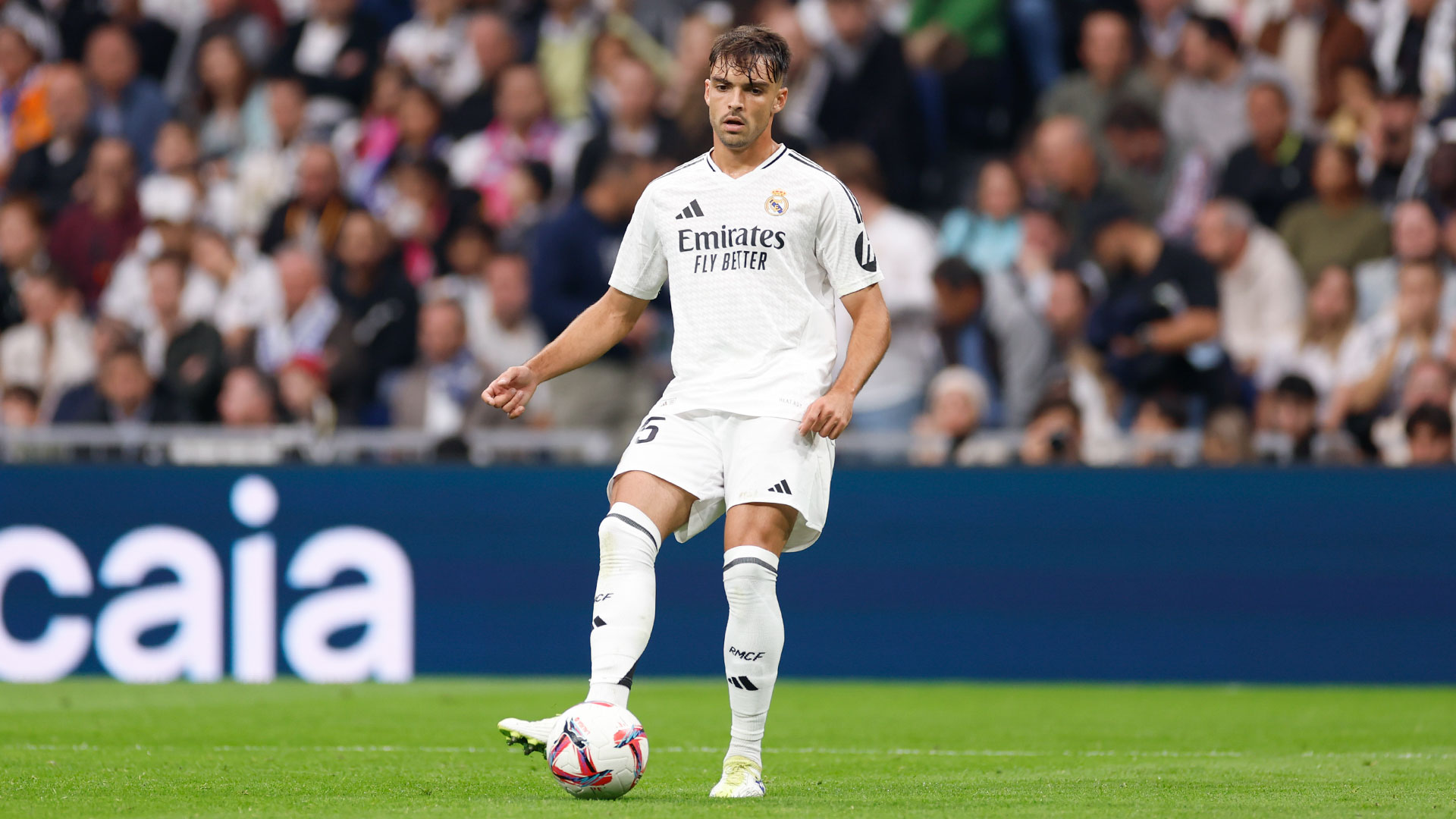 Raúl Asencio, el nuevo Sergio Ramos: cotizado en Europa, renovación en ...