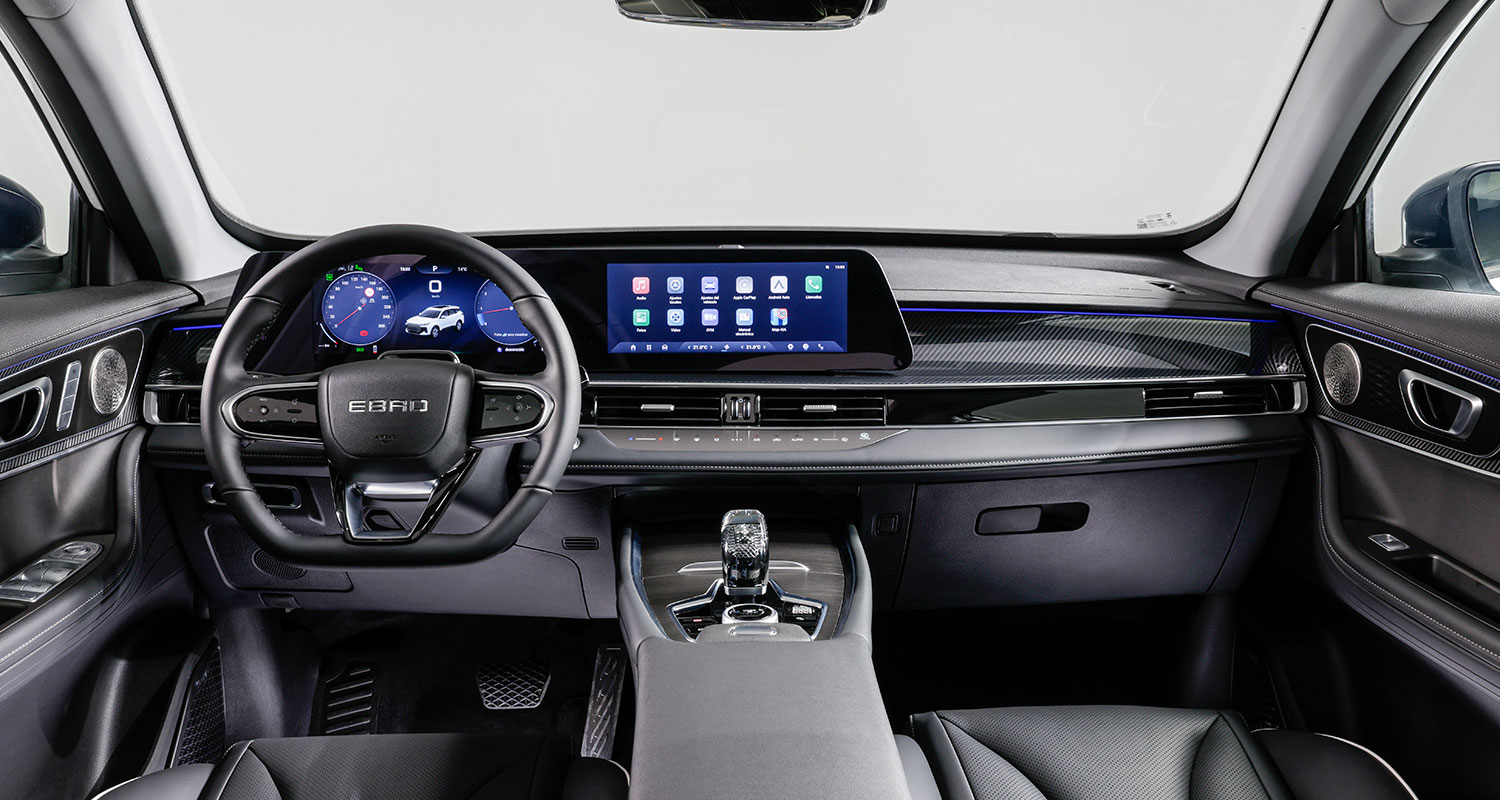 Así va el nuevo Ebro s700: el primer coche chino fabricado en España