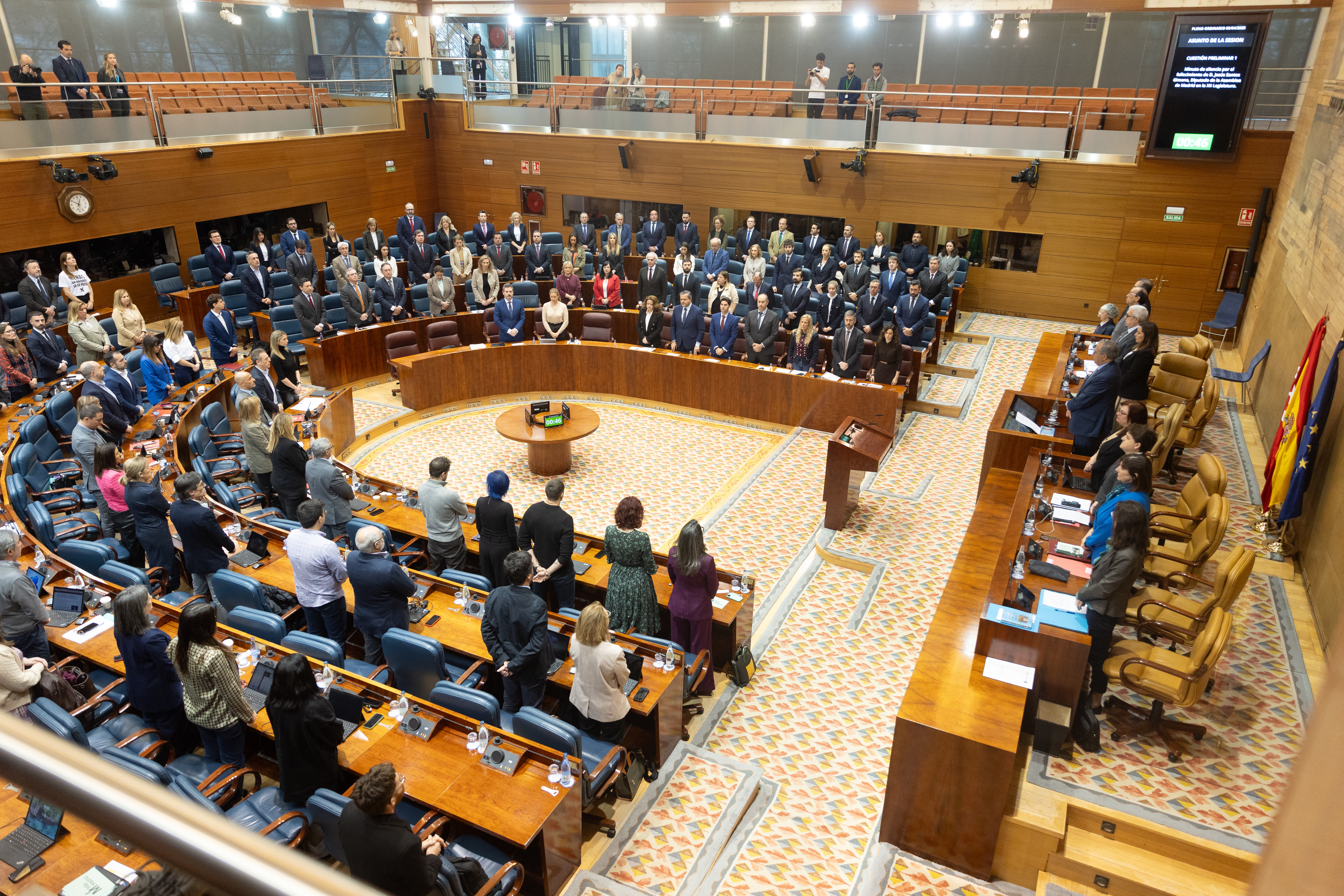 Los diputados de la Asamblea de Madrid se suben el sueldo por segunda ...