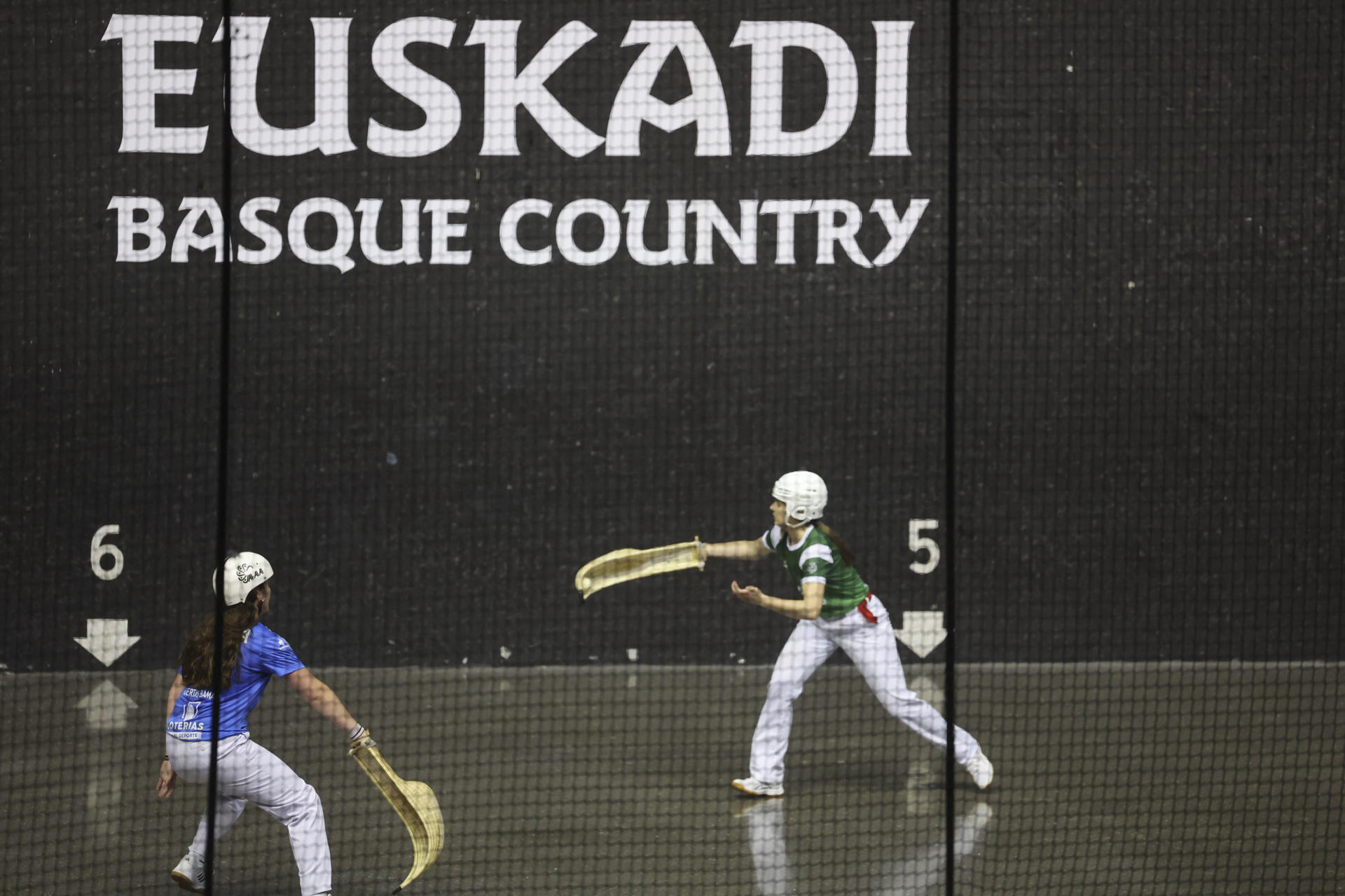 España impone su jerarquía y derrota a Euskadi en el duelo que nunca ...