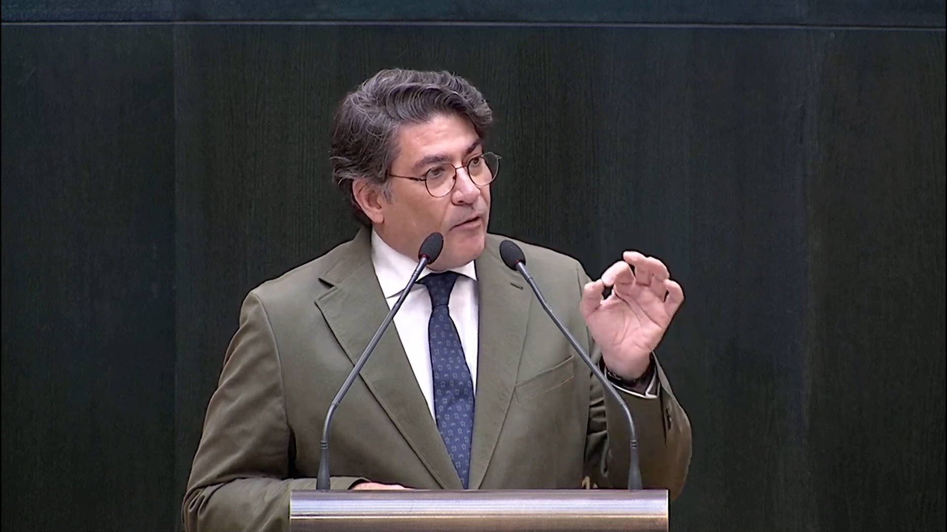 Un concejal del PP de Madrid echa en cara al PSOE las 50 checas que ...