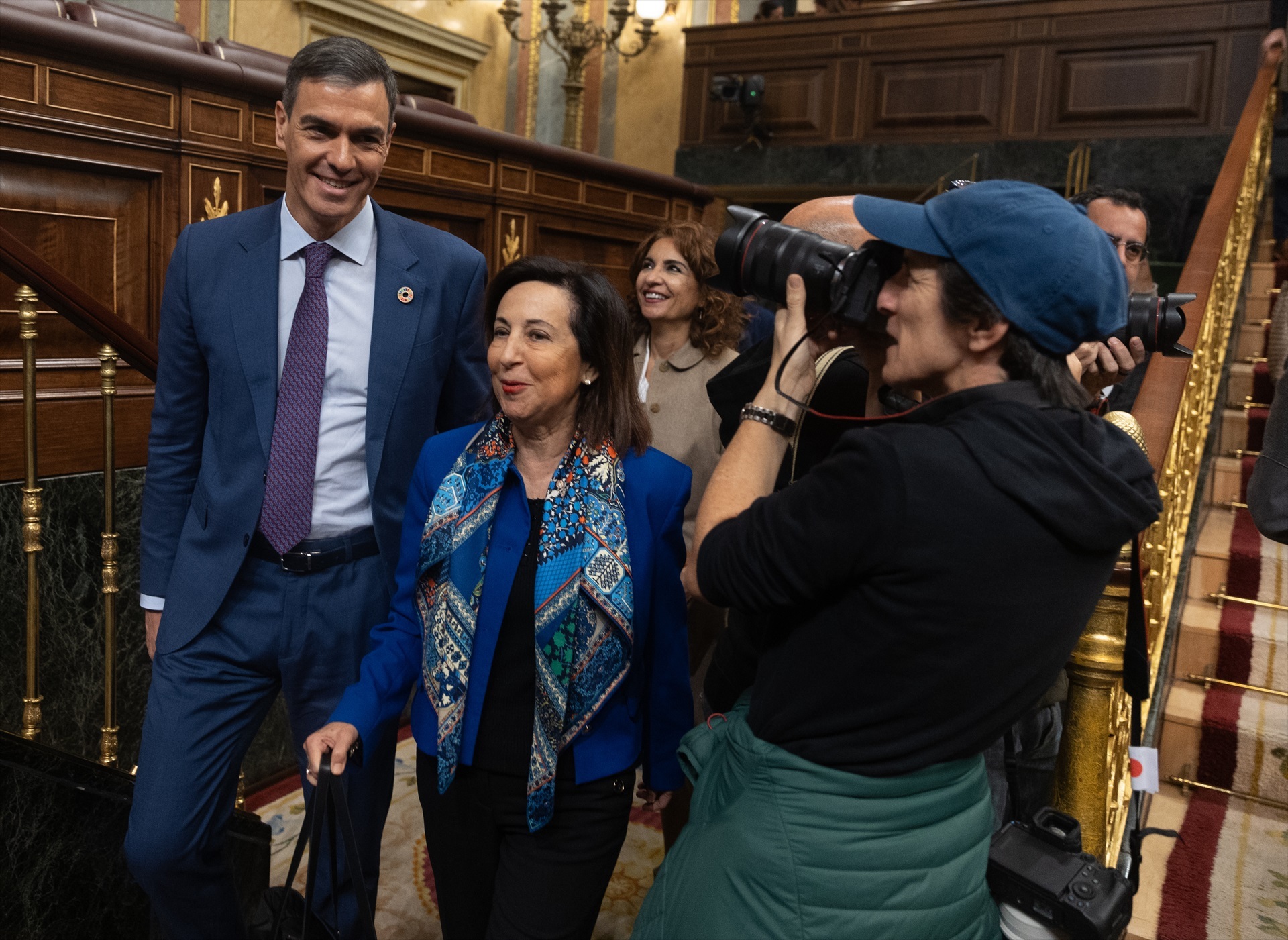 El PP critica que el Gobierno «arriesgue la vida de los militares ...