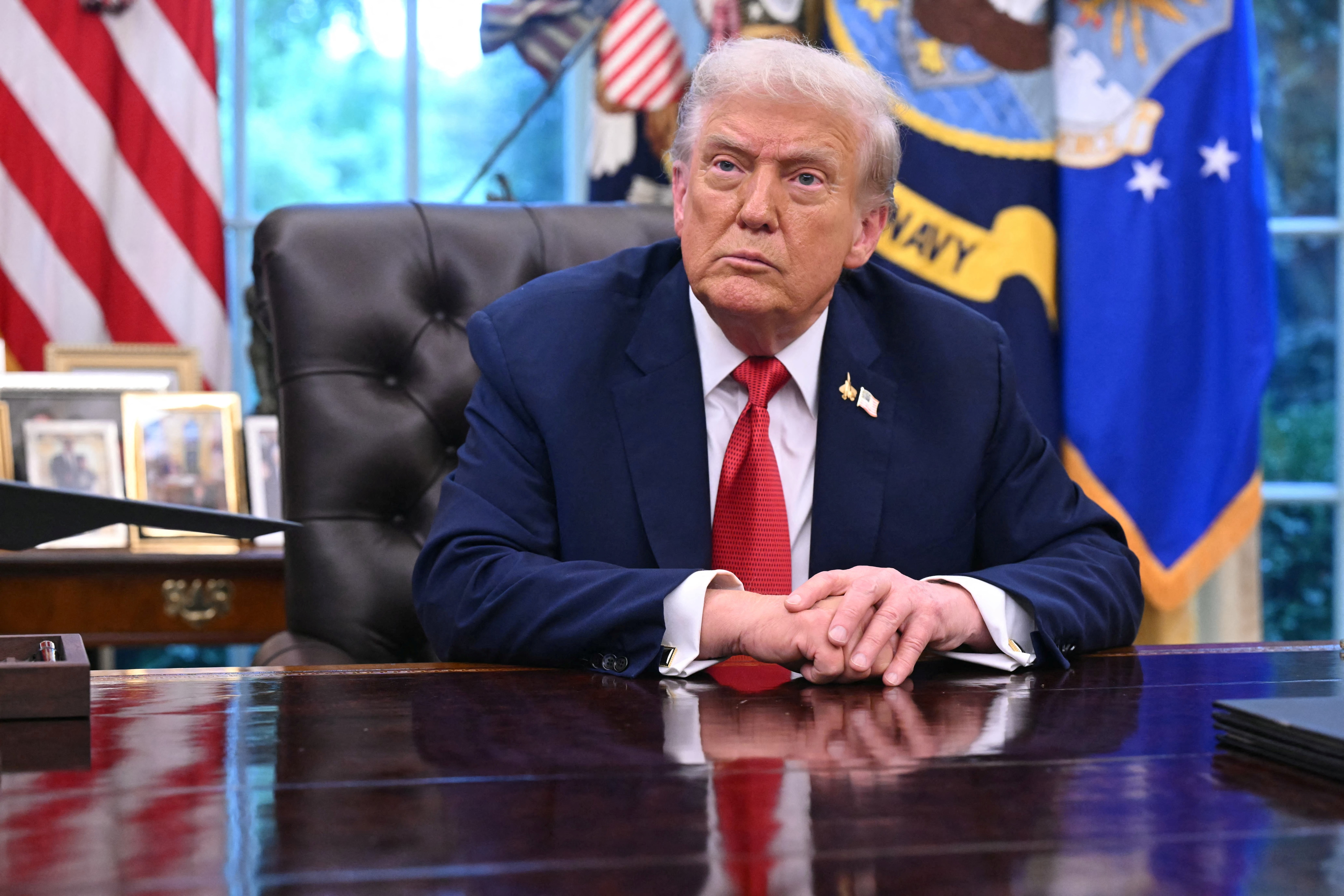 El Supremo de EE.UU. avala a Trump en la congelación de 4.900 millones ...
