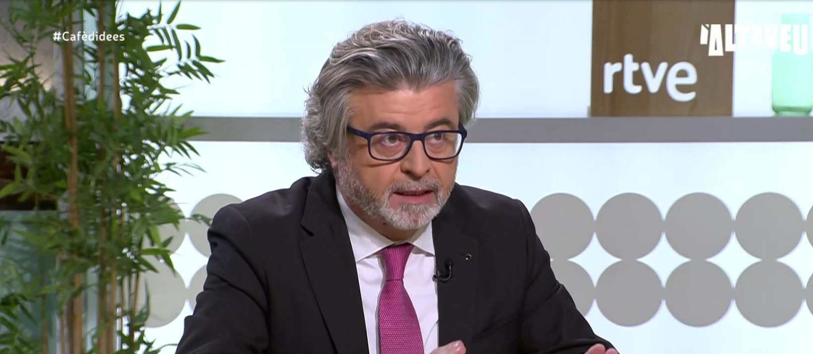 Junts abre la puerta a una moción de censura “instrumental” contra ...