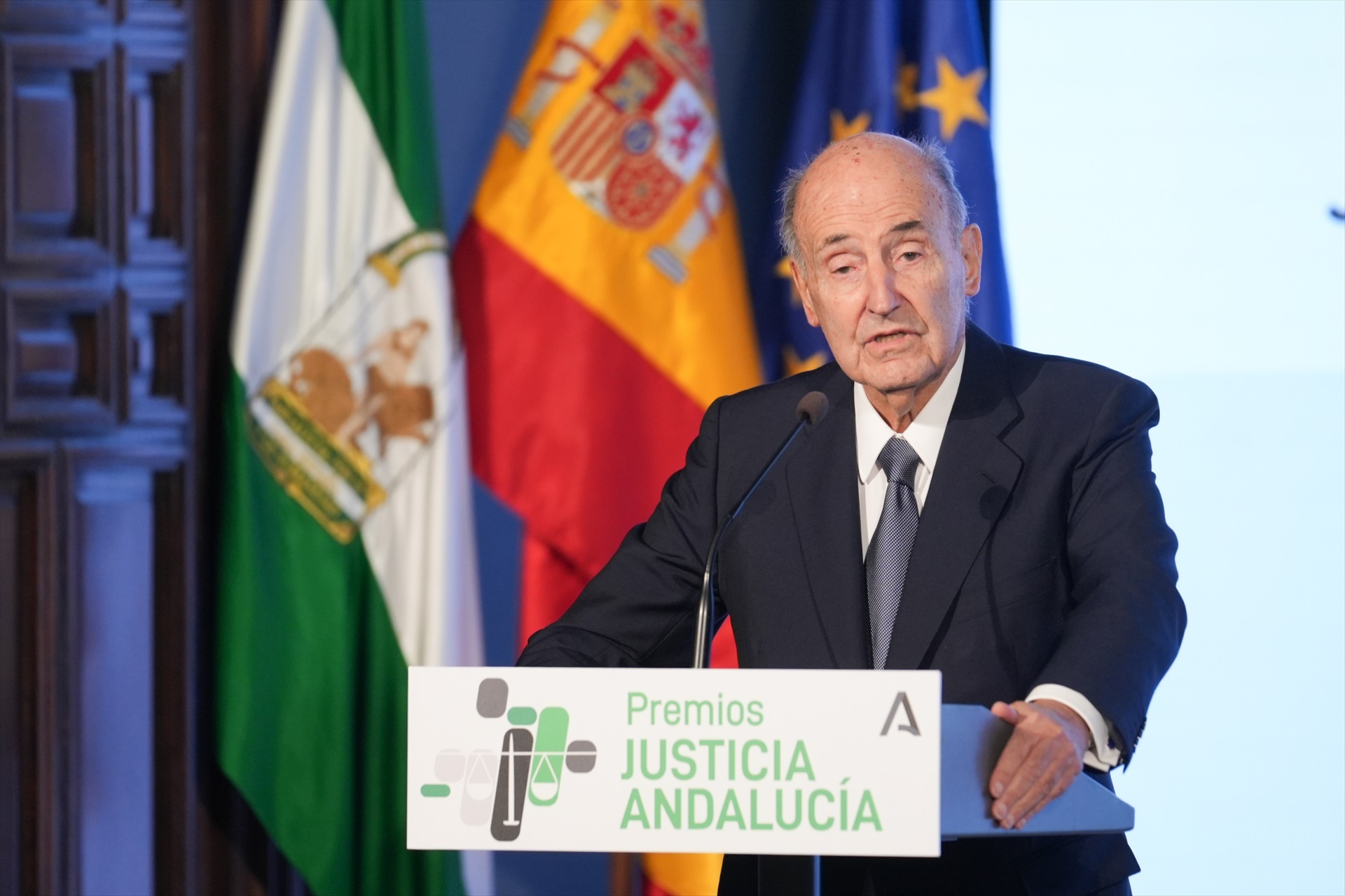 Miquel Roca dice que Puigdemont fue «enormemente frívolo» por intentar ...