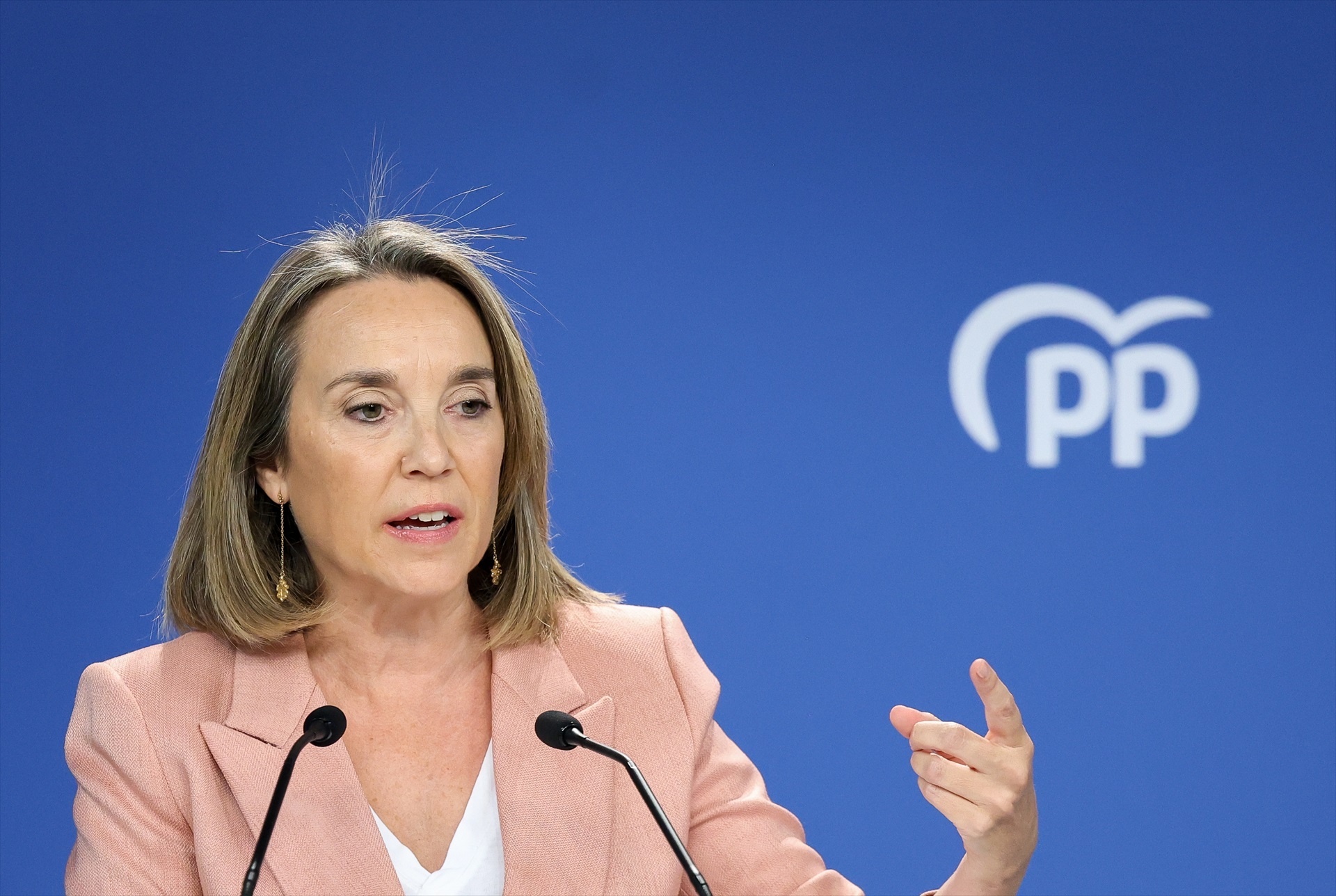 Rueda de prensa de Cuca Gamarra tras el Comité de Dirección del Partido ...