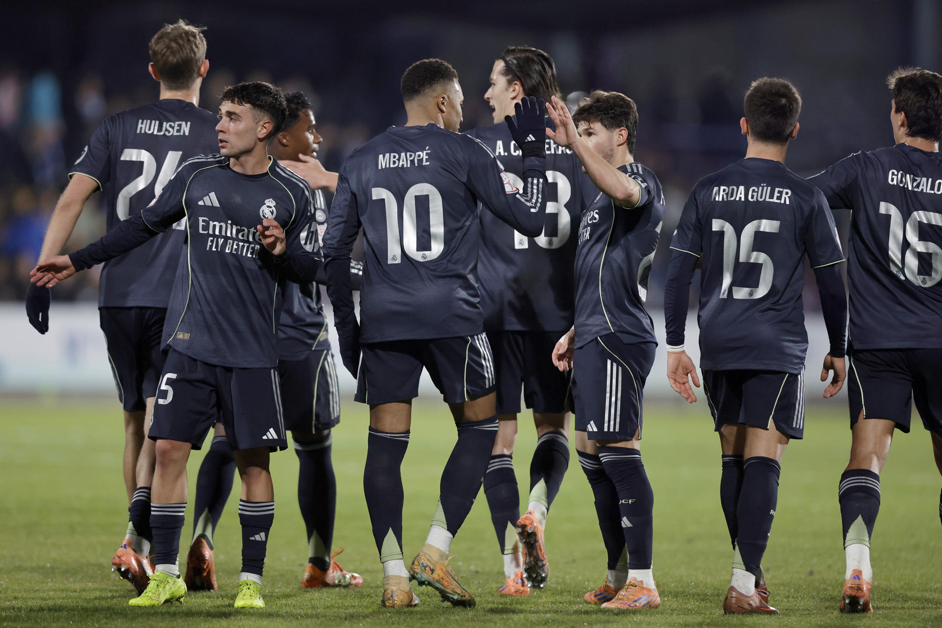 El Real Madrid asalta El Prado y pasa de ronda en Copa con más dudas ...