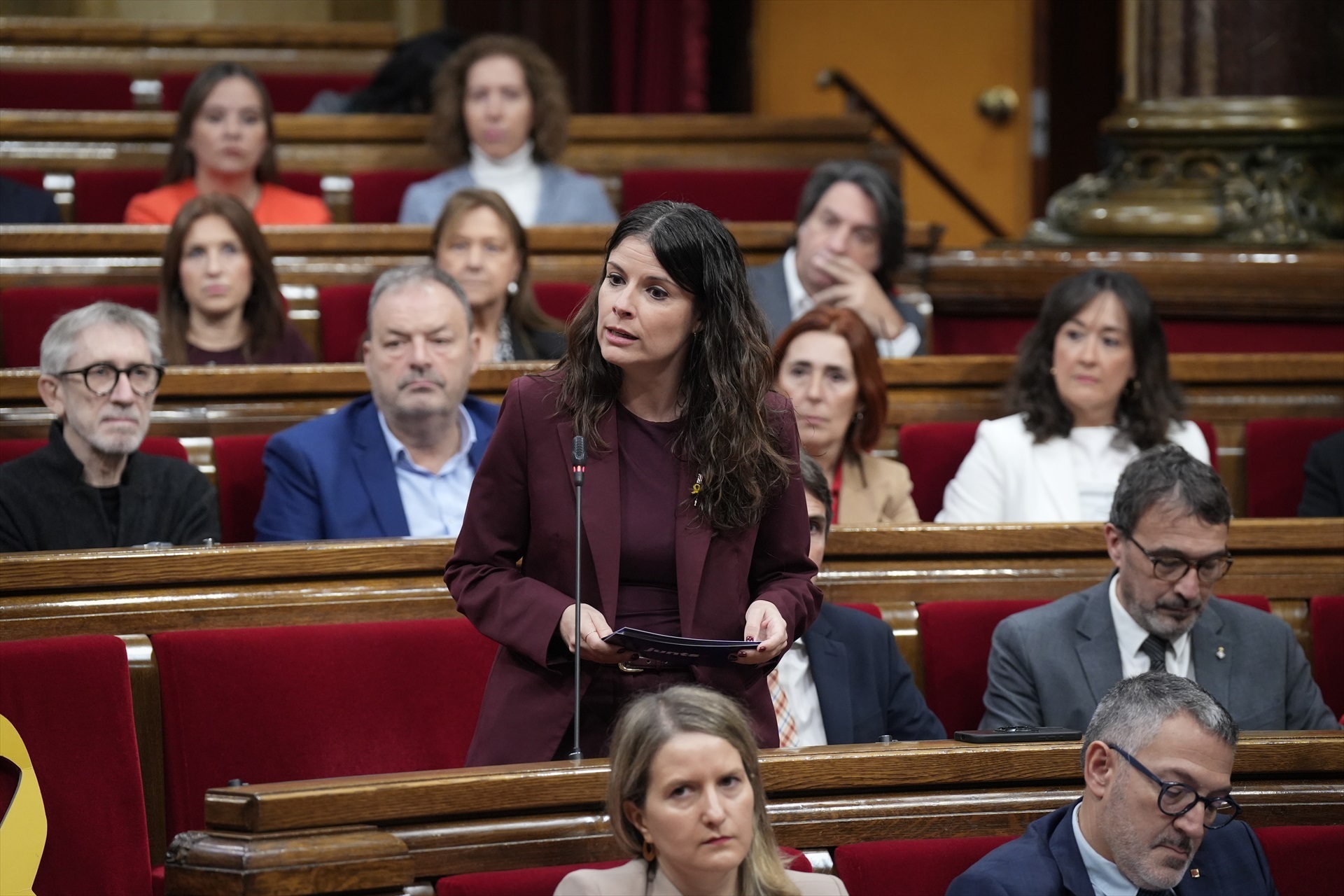 La pataleta de Junts después de que Illa les felicitase la Navidad en ...