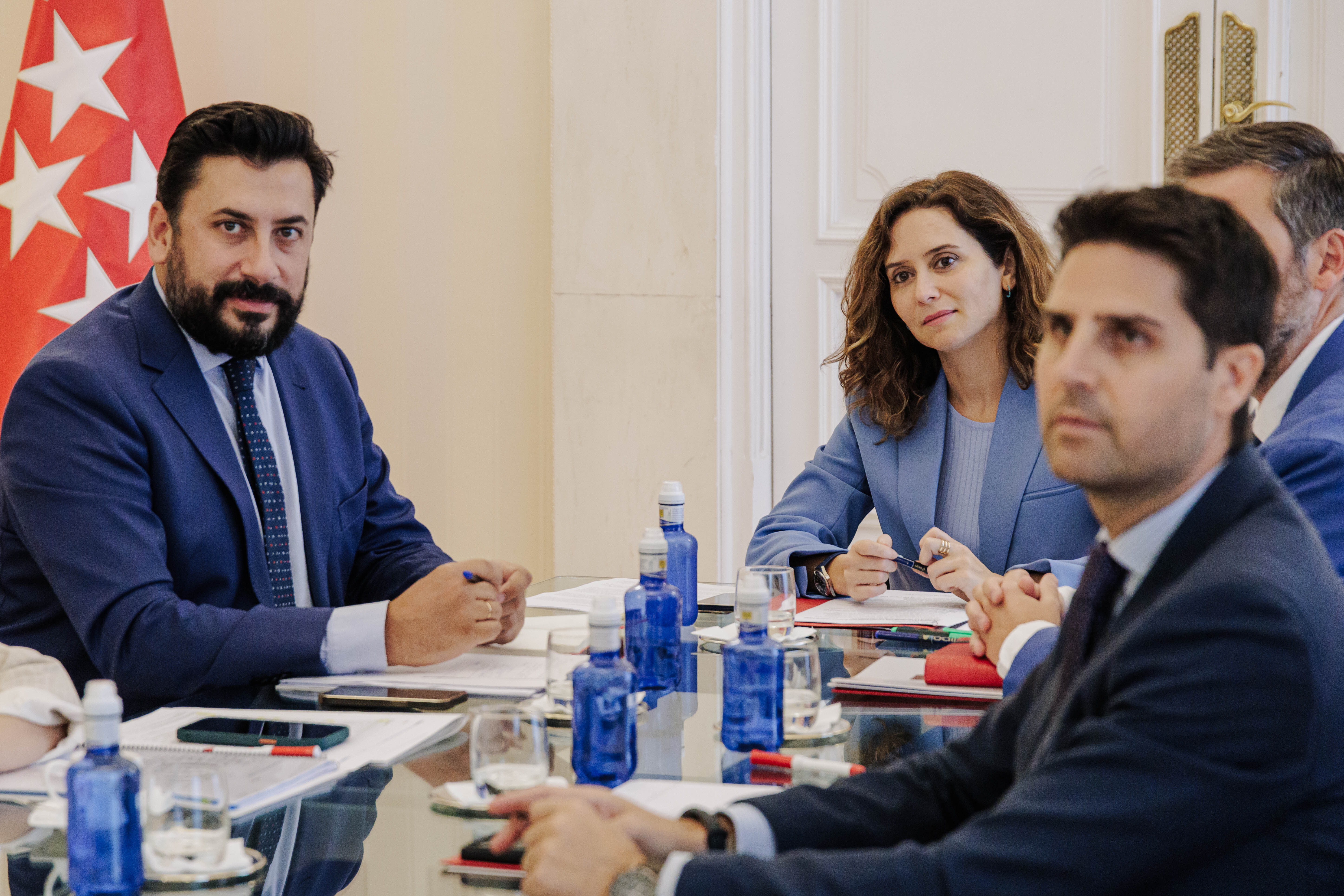 Los ecos de la caída de Viciana, la primera crisis de Gobierno de Ayuso ...