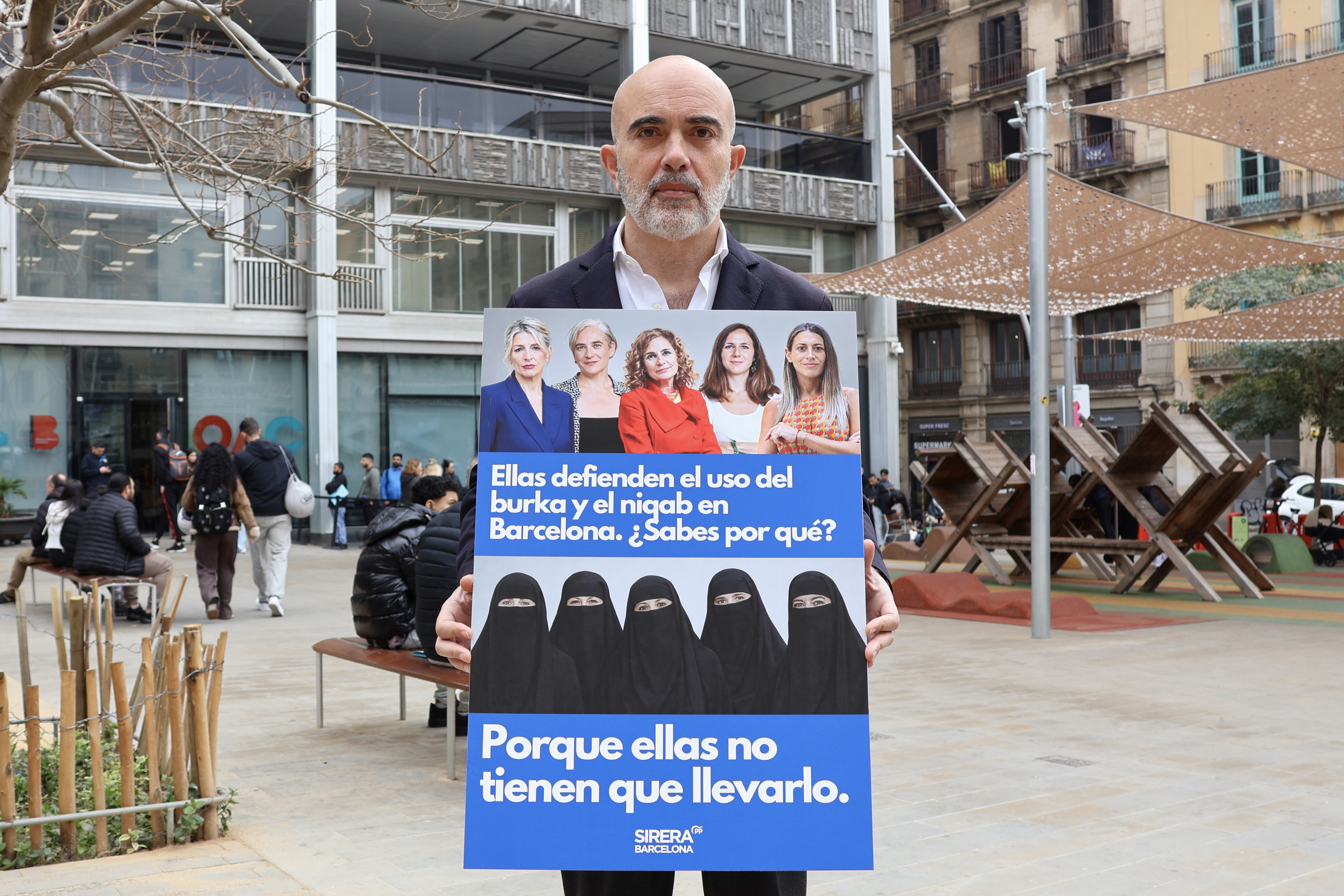 El PP lleva al pleno de Barcelona la prohibición del burka y el niqab
