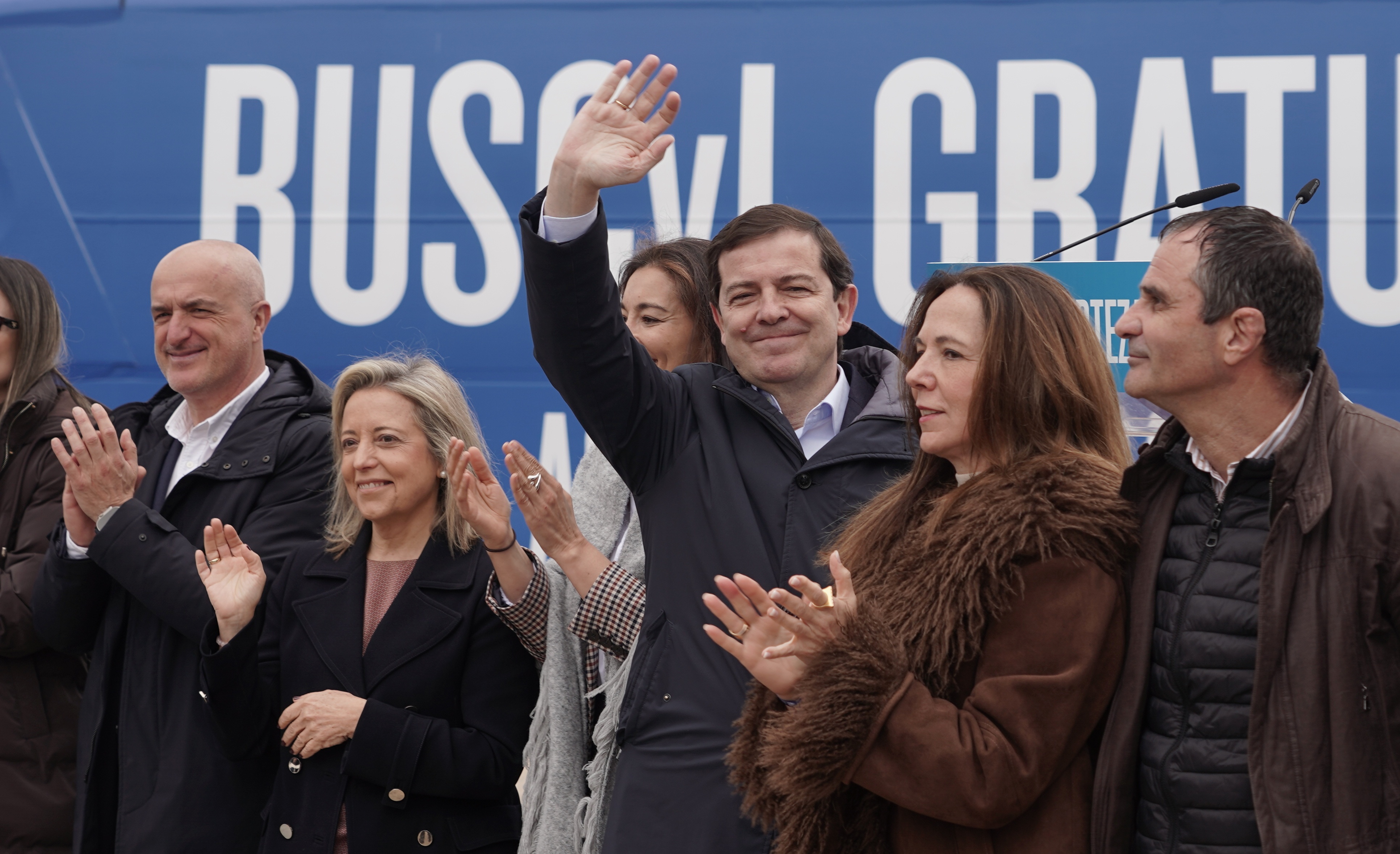 Dos nuevos sondeos en Castilla y León dan la victoria al PP, menguan al ...