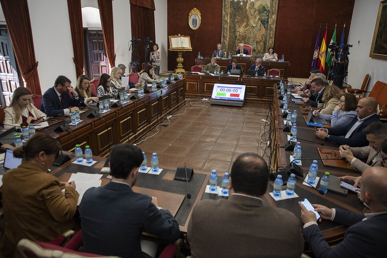 La Diputación aprueba el presupuesto de 2026 con 522,9 millones y sin ...