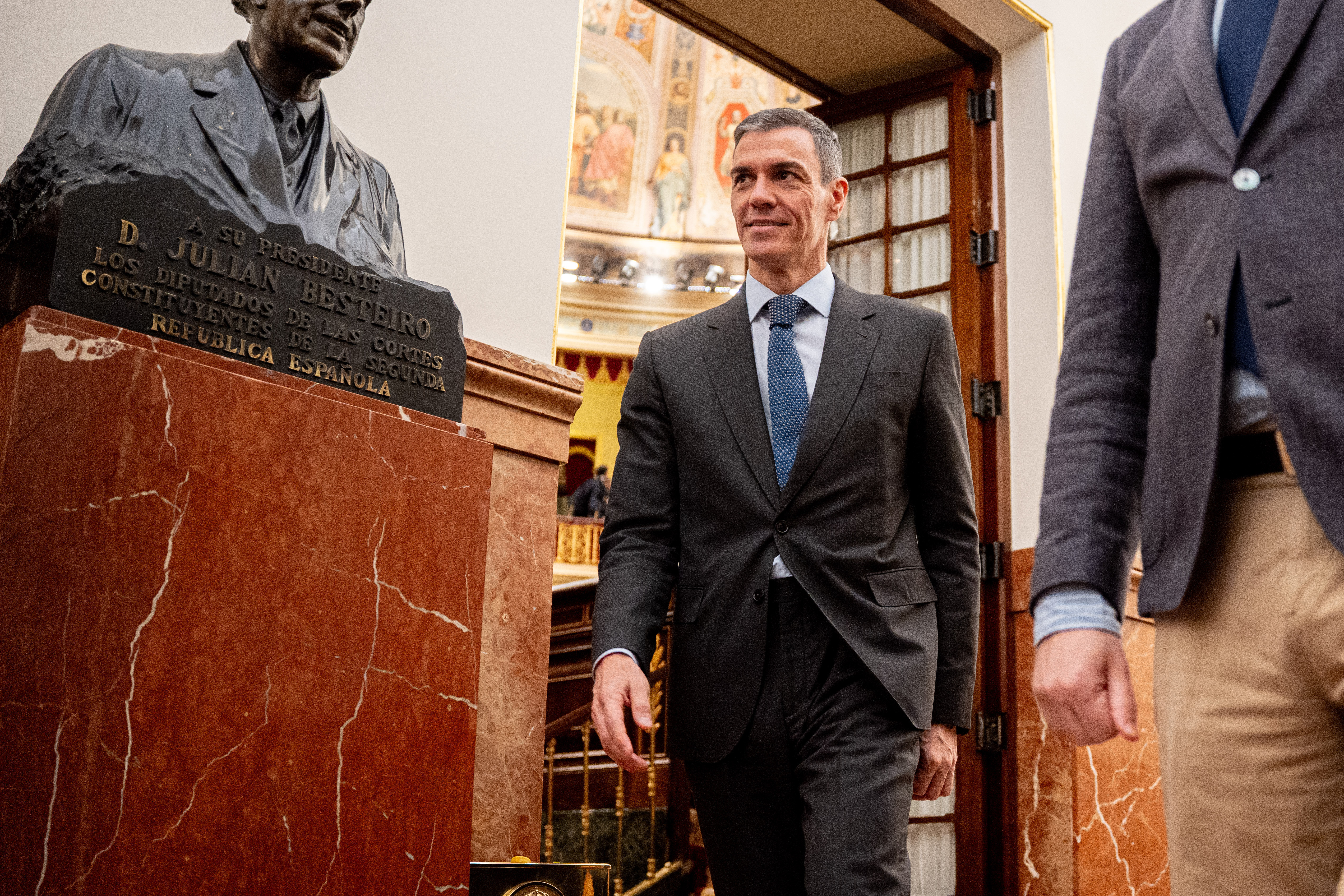 Sánchez inaugura el Panel de Expertos en IA de la ONU en el Congreso ...