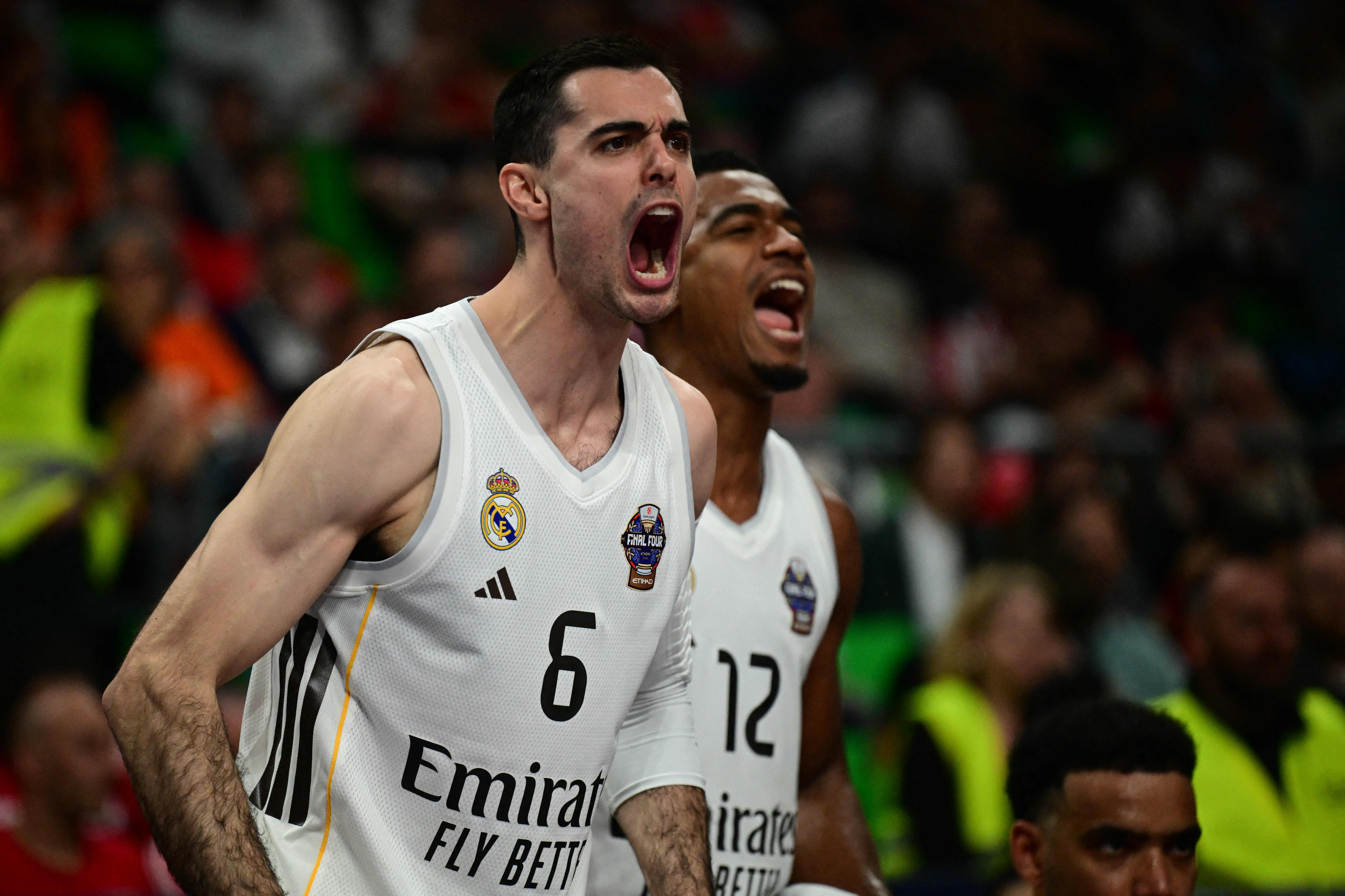 El Real Madrid se exhibe en el duelo español frente a Valencia y logra ...