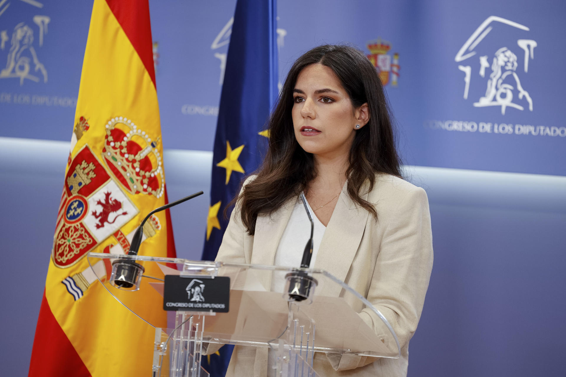 Vox señala que la prioridad nacional «va en línea con la dignidad de ...