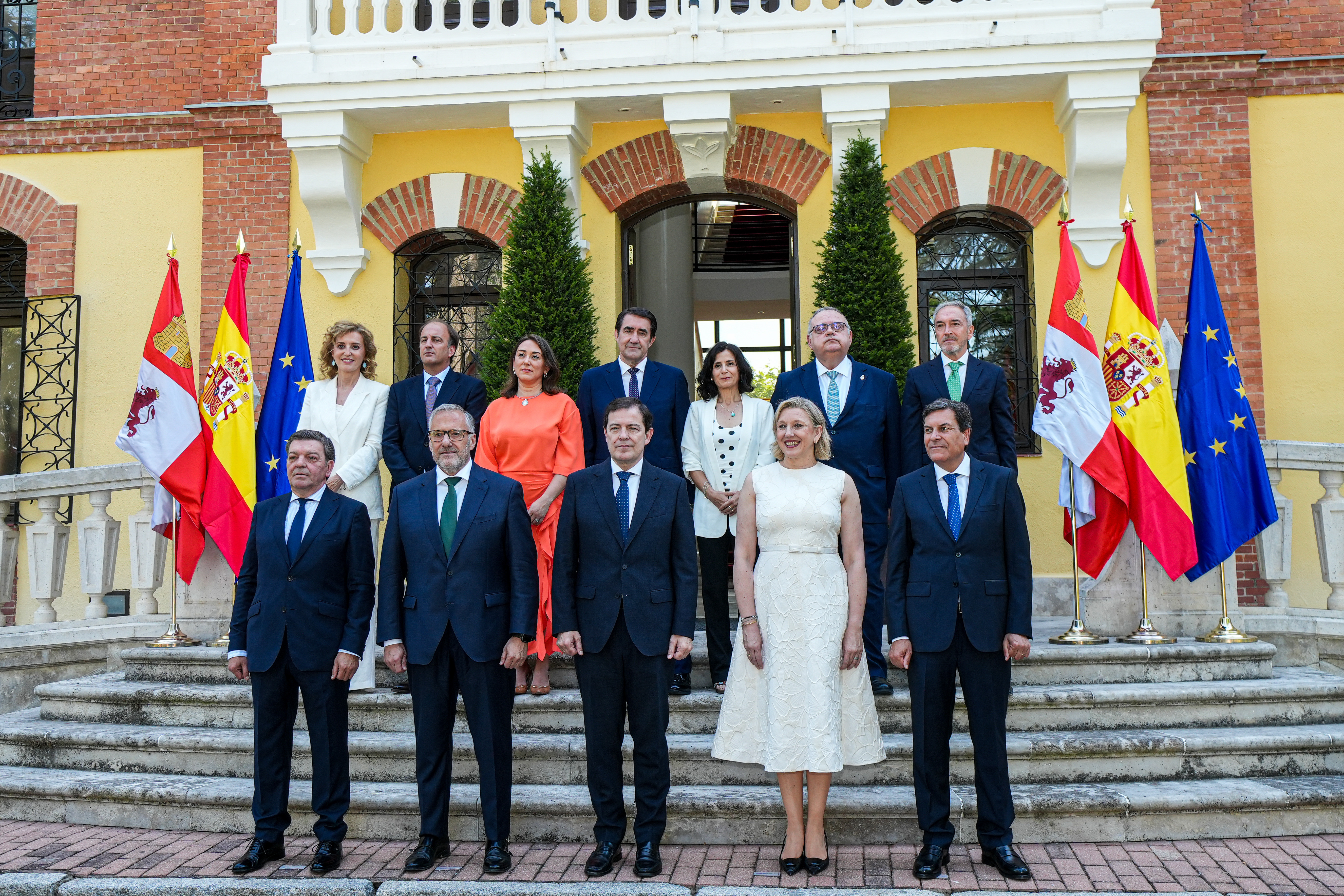 La Junta de Castilla y León reorganiza su estructura con diez ...